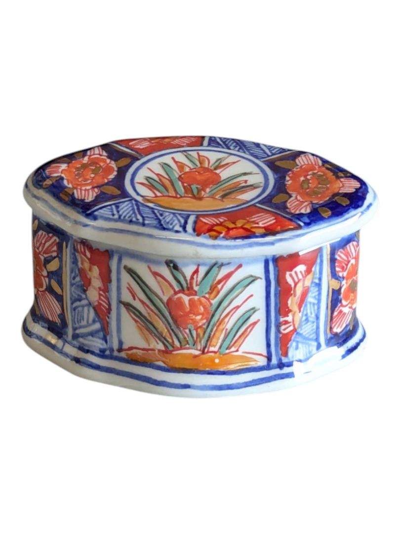 Hand-Painted Delft Holland Ceramic Trinket Box – Floral Design