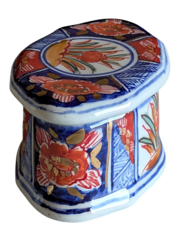 Hand-Painted Delft Holland Ceramic Trinket Box – Floral Design
