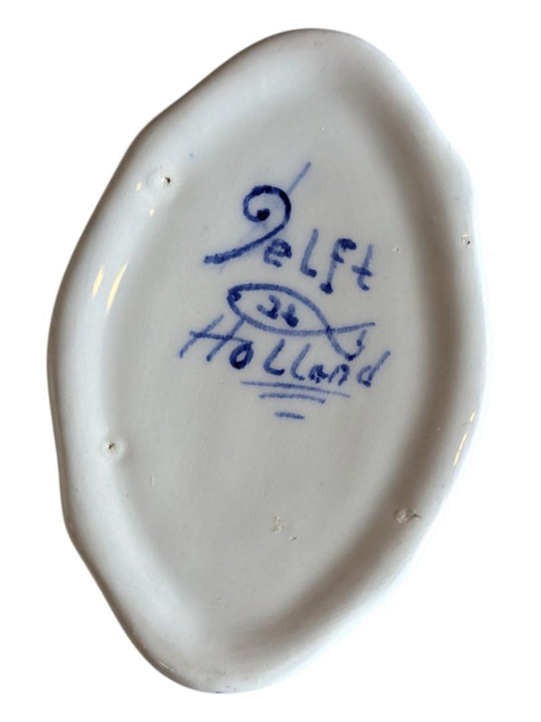 Hand-Painted Delft Holland Ceramic Trinket Box – Floral Design