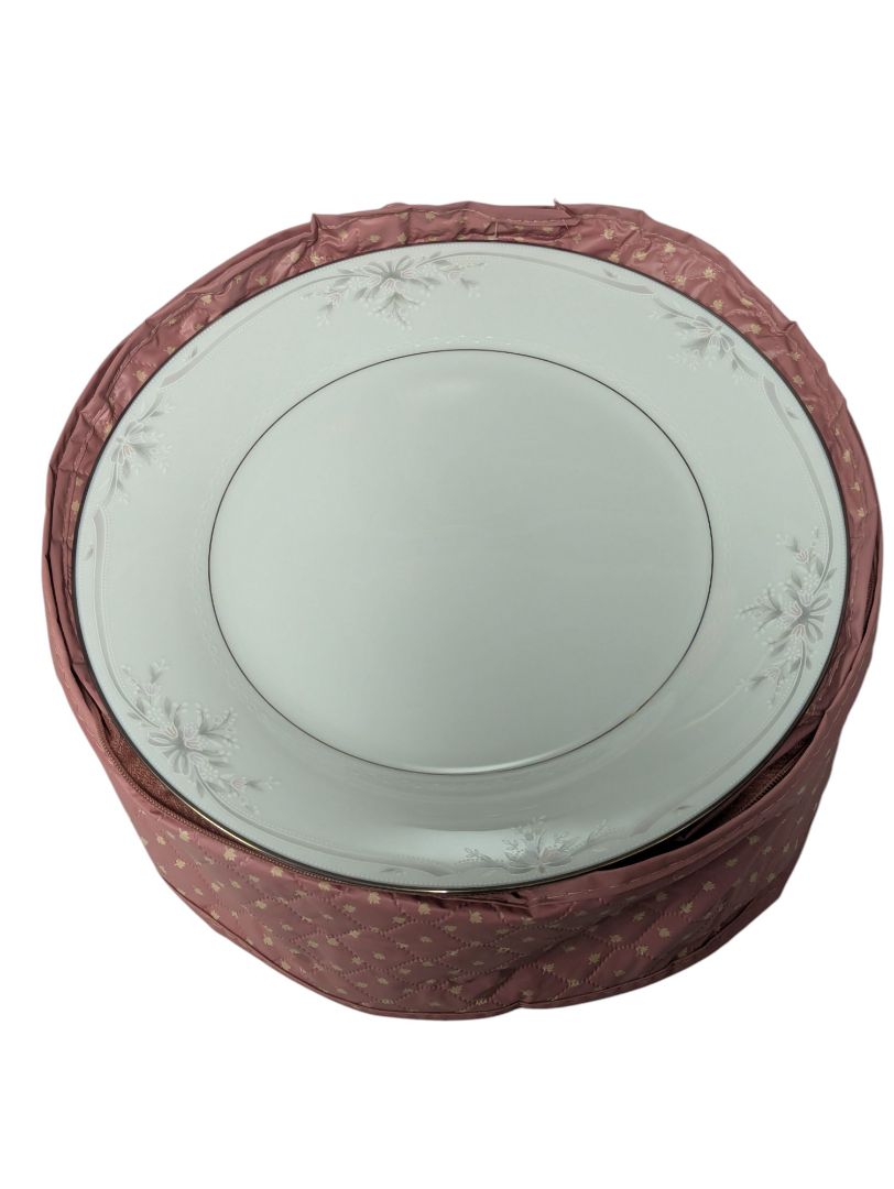 Noritake “Silk Ribbons” Fine Porcelain Dinnerware Set