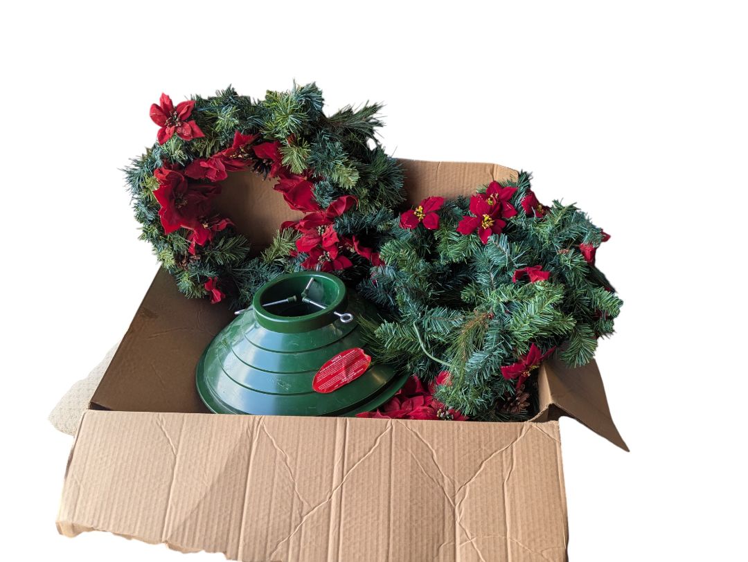 Christmas Décor Lot – Wreath, Garland & Tree Stand
