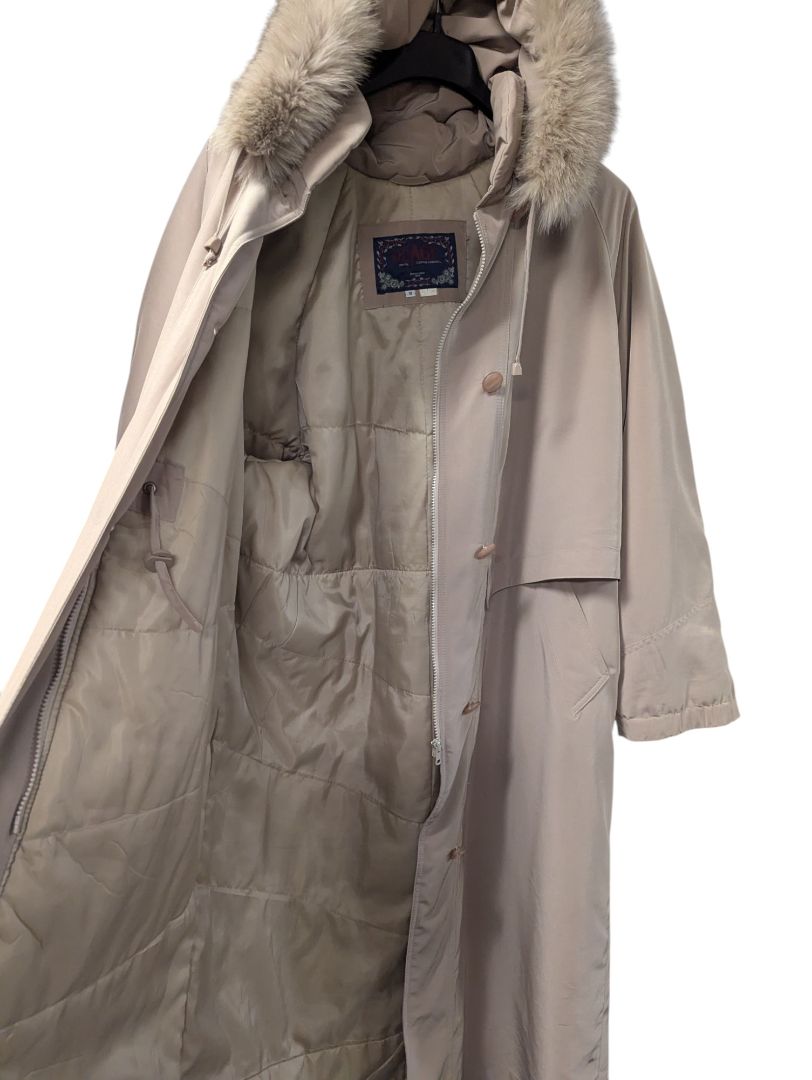 Nuage Beige Winter Coat with Faux Fur Trim