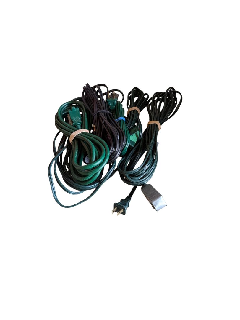 Lot of 5 Extension Cords – Mixed Green & Black, Various Lengths