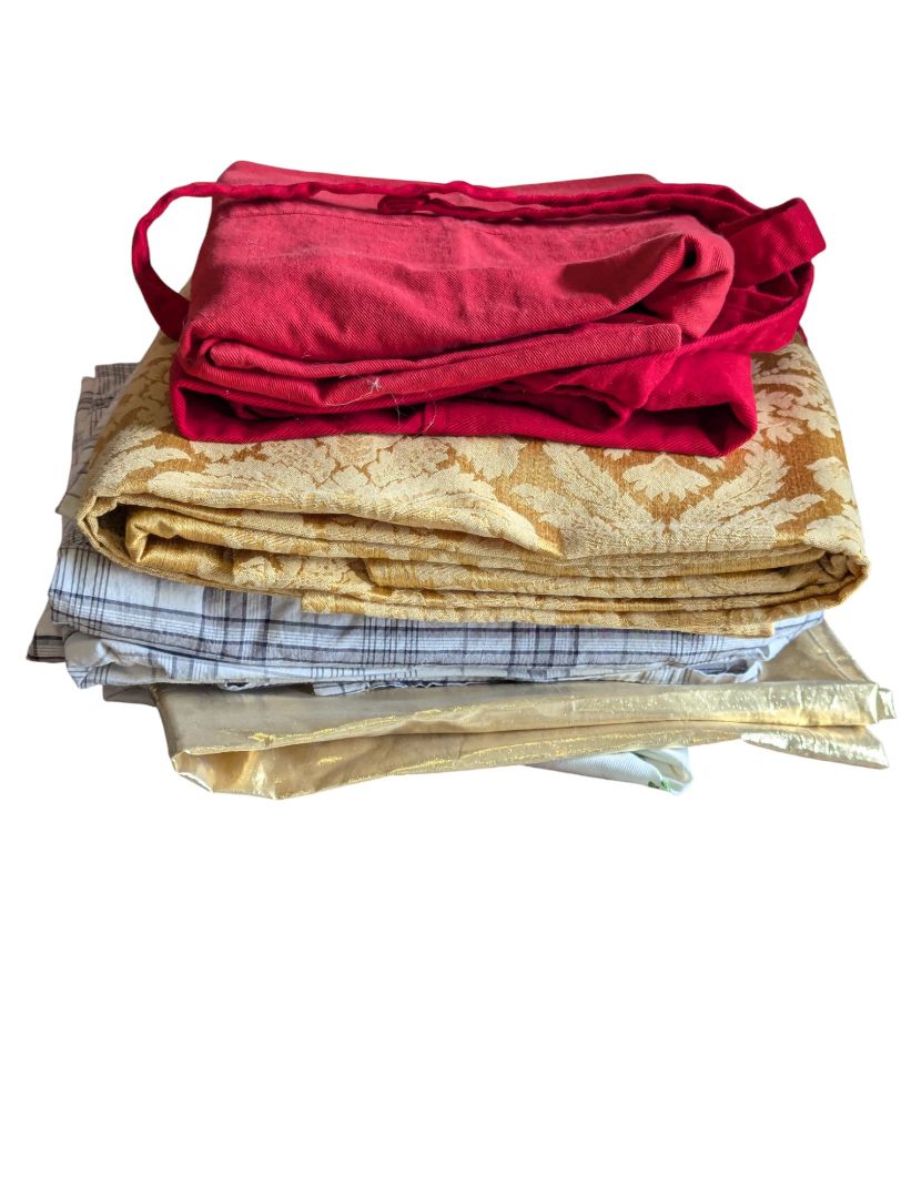 Assorted Textiles & Linens – Lot