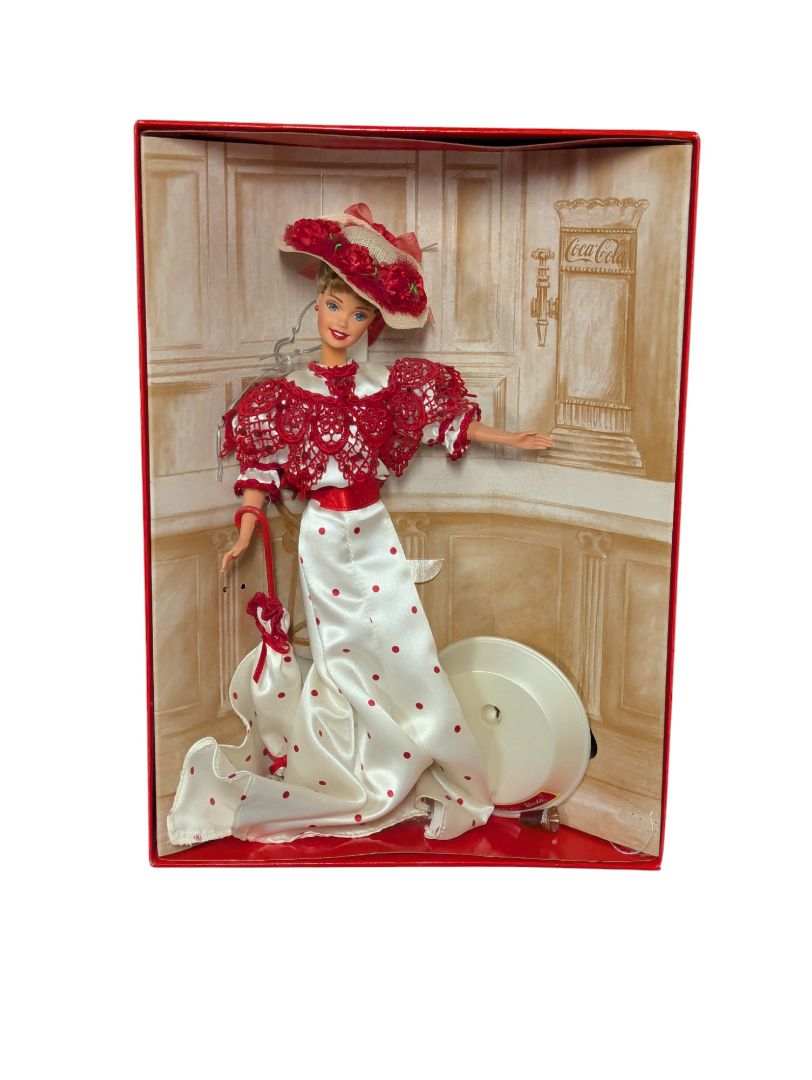 Soda Fountain Sweetheart Barbie – Coca-Cola Fashion Classic Series (1996, #15762)