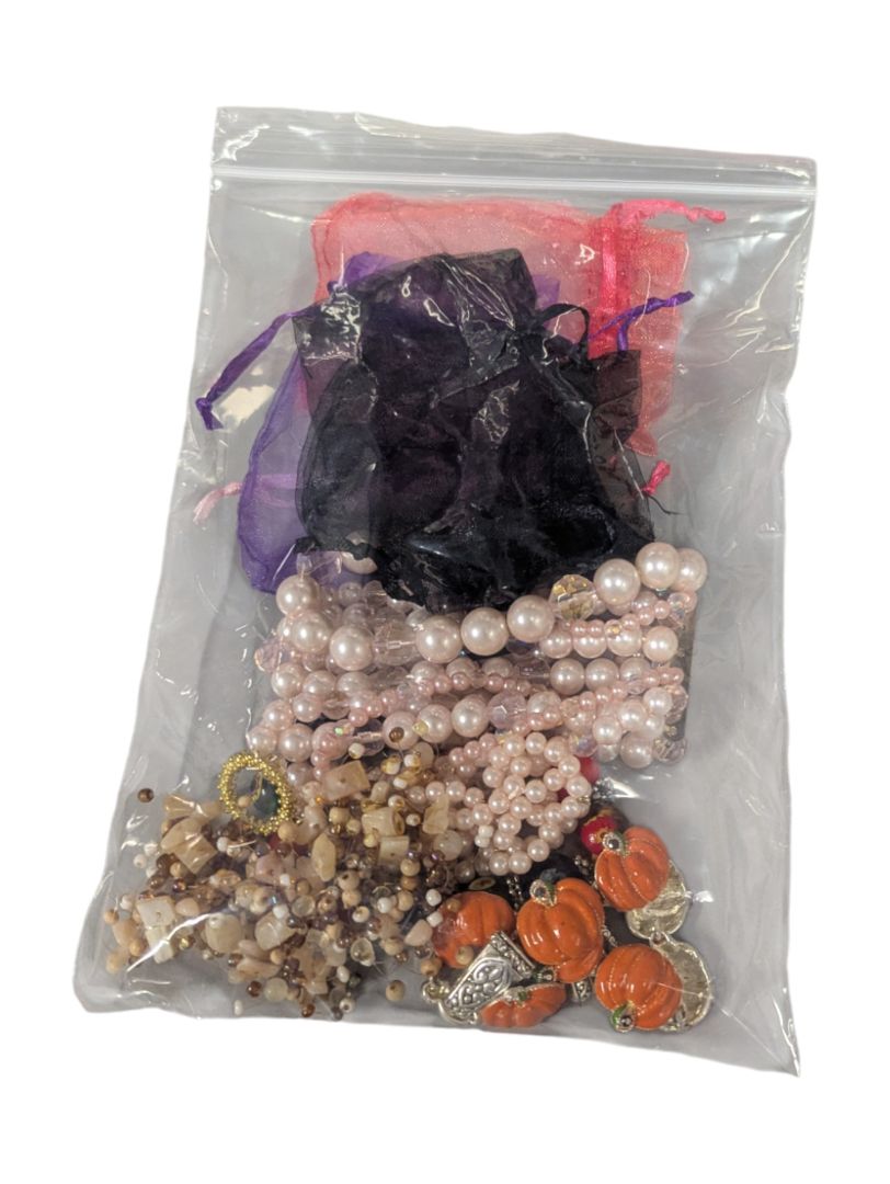 Lot of Mixed Costume Bracelets – Beads, Pearls & Charms