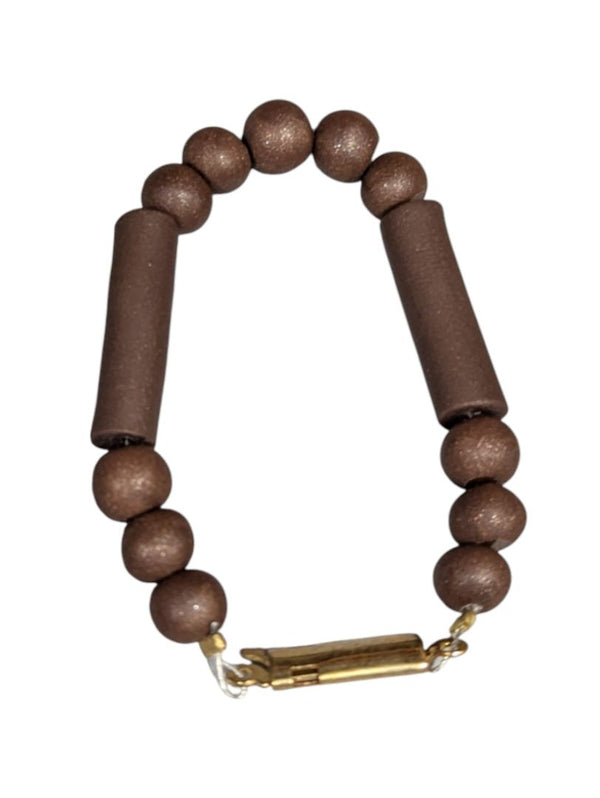 Lot of 6 Vintage & Costume Jewelry Pieces – Gold-Tone Leaf Set, Bracelets & Bangle