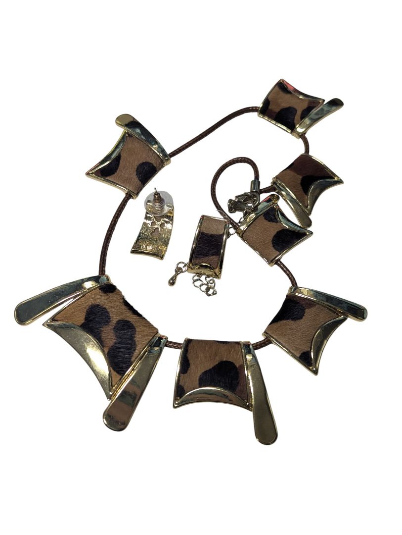 Lot of 5 Modern Costume Jewelry Pieces