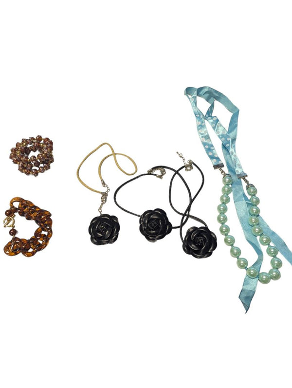 Lot of 5 Costume Jewelry Pieces