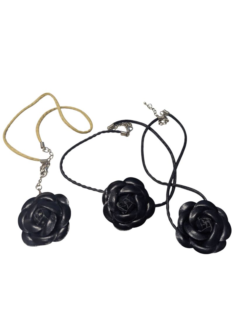 Lot of 5 Costume Jewelry Pieces