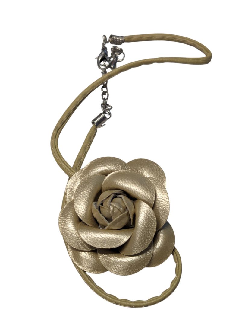 Lot of 5 Fashion Necklaces & Bracelets