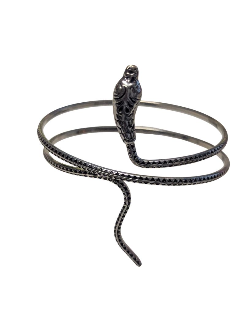 Lot of 5 Costume Bracelets