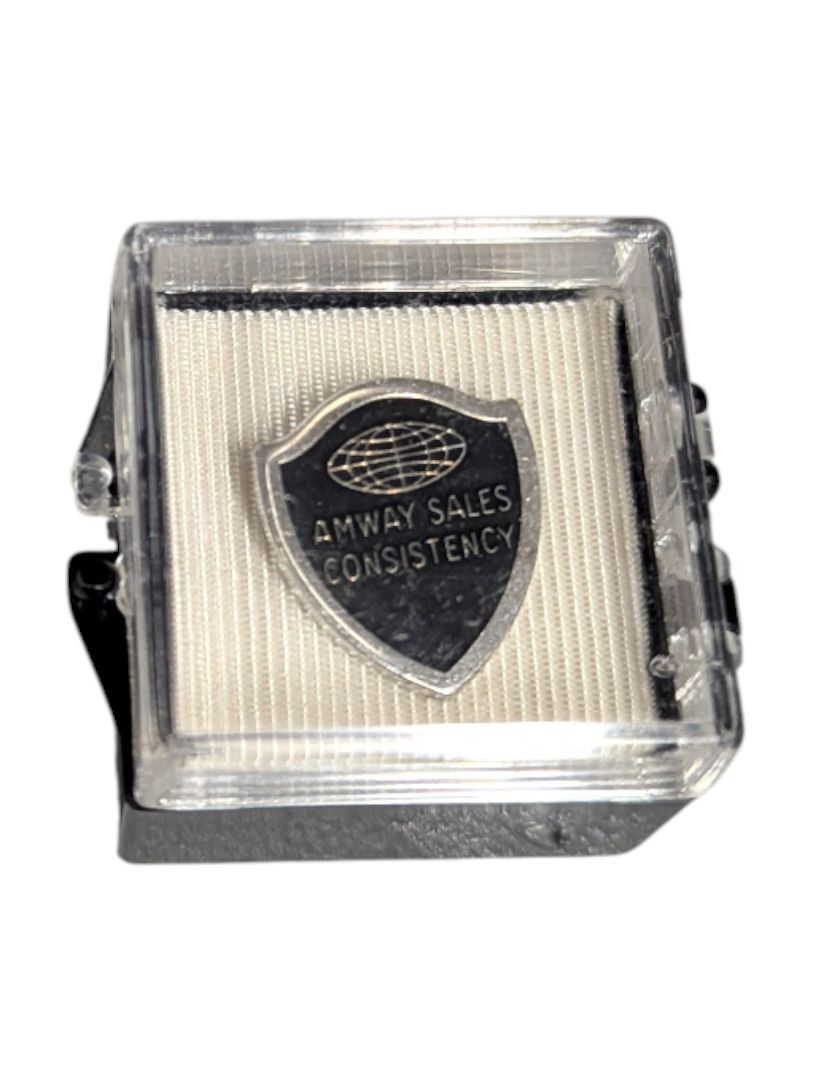 Lot of Five Vintage Pins & Brooches – Mixed Themes