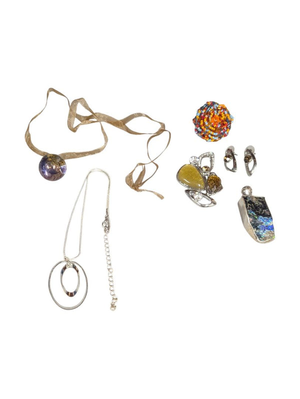 Lot of 5 Costume Jewelry Pieces