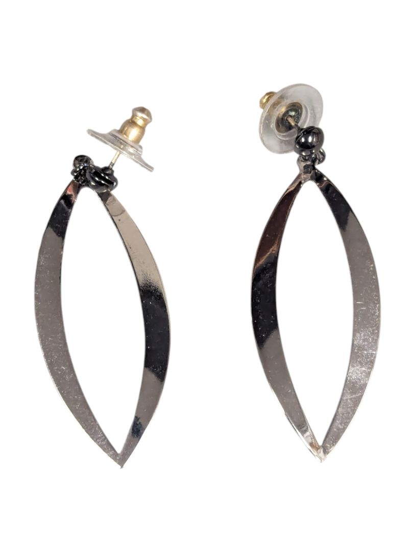 Lot of 5 Pairs of Modern and Artistic Earrings