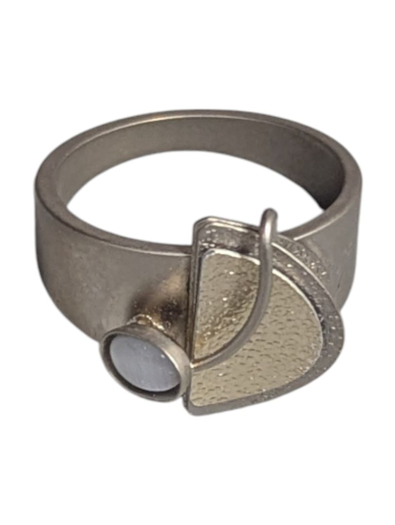 Lot of 5 Mixed Jewelry Pieces – Necklaces, Pendants & Ring Collection