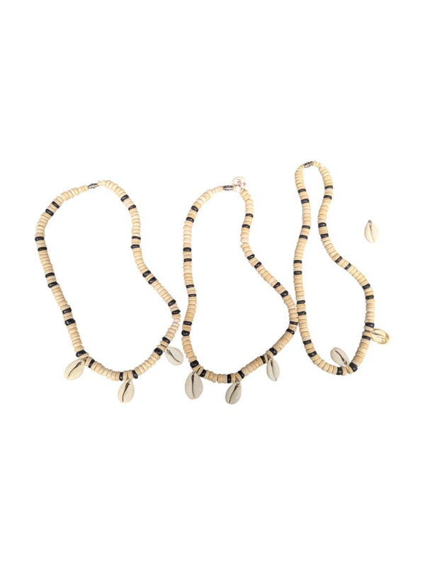 Lot of 5 Mixed Necklaces – Shell, Pearl, and Statement Styles