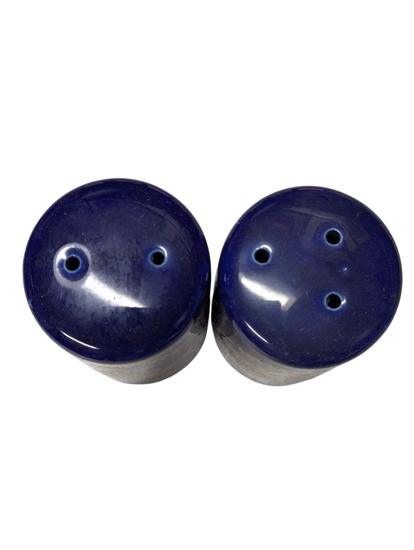 Vintage Québec “Le Château Frontenac” Blue Ceramic Salt & Pepper Shakers