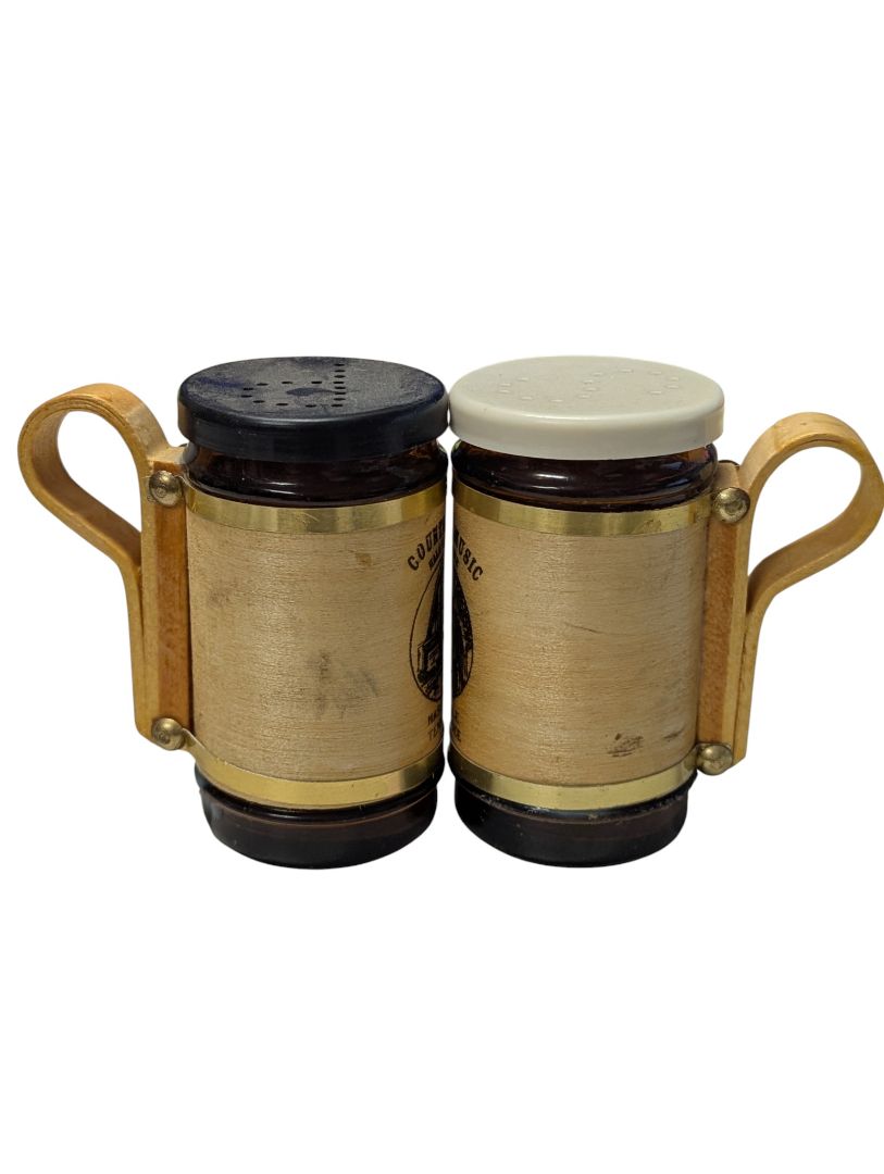 Vintage Country Music Hall of Fame Amber Glass Salt & Pepper Shakers