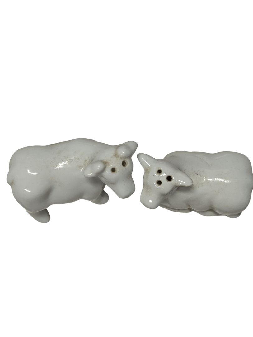 Vintage White Ceramic Cow Salt & Pepper Shakers