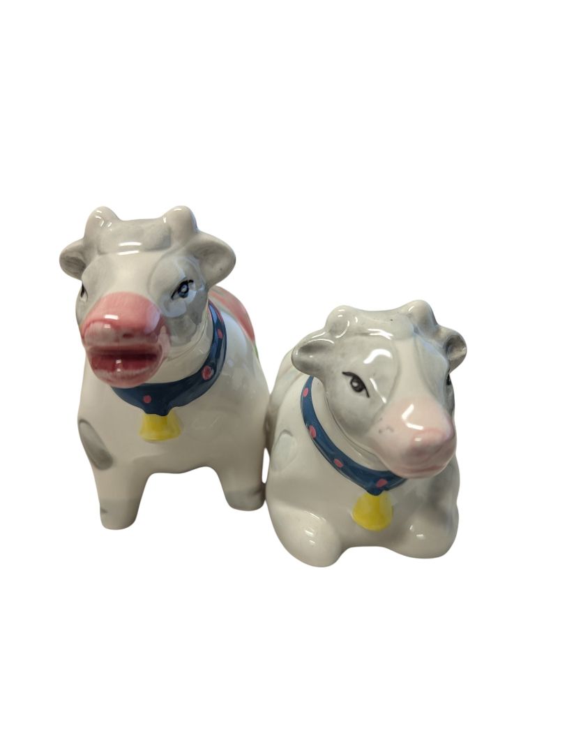 Vintage Hand-Painted Cow Salt & Pepper Shakers