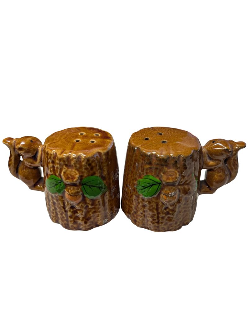 Vintage Ceramic Squirrel Tree Trunk Salt & Pepper Shakers