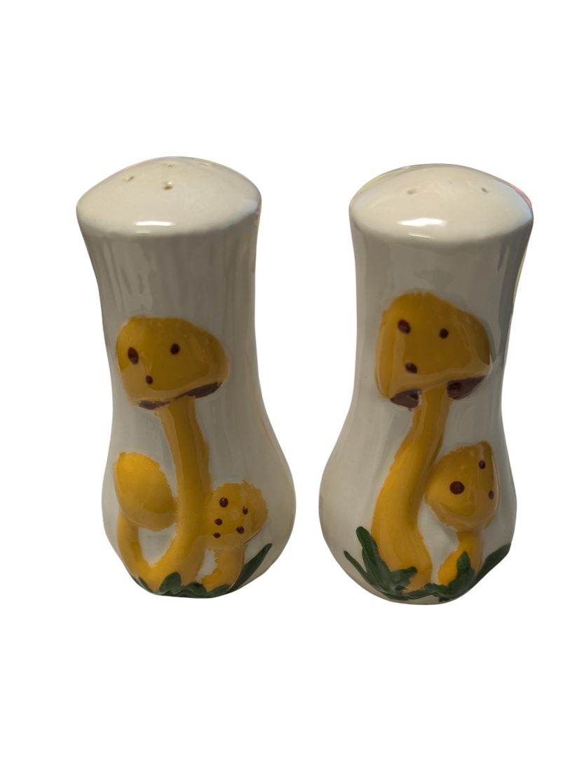 Vintage Hand-Painted Mushroom Salt & Pepper Shakers