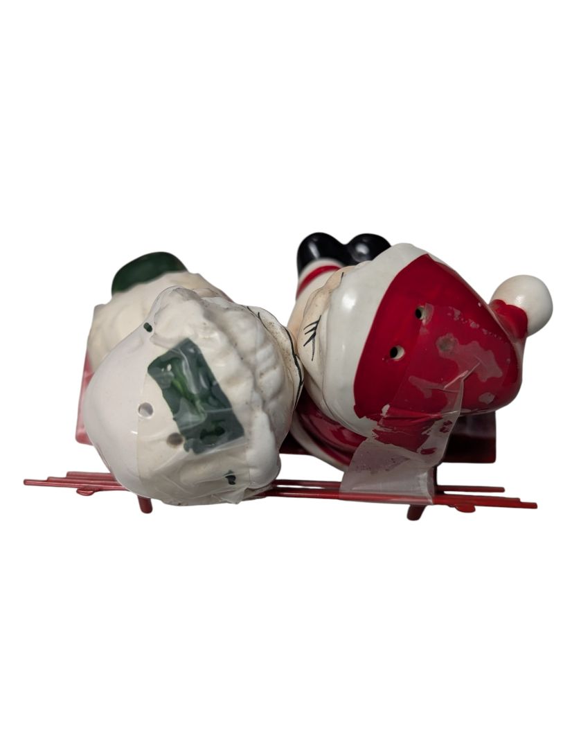 Crown salt and pepper shakers