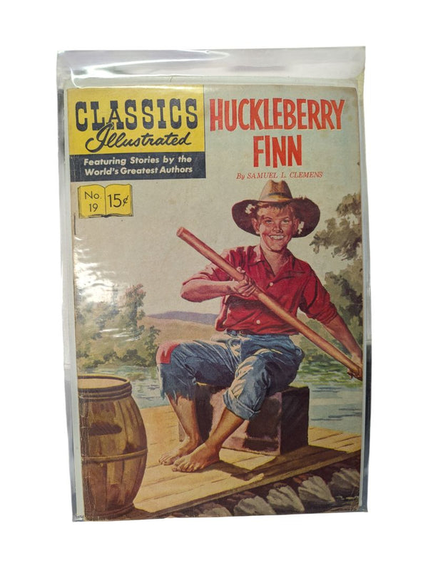 Classics Illustrated No. 19 — Huckleberry Finn (Samuel L. Clemens / Mark Twain, Gilberton, 1944)