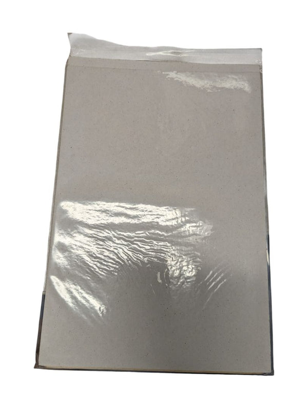 Classics Illustrated No. 19 — Huckleberry Finn (Samuel L. Clemens / Mark Twain, Gilberton, 1944)