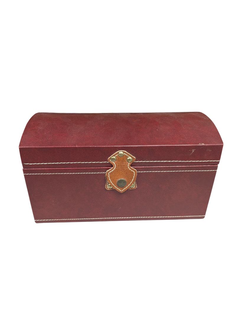 Vintage Burgundy Faux Leather Jewelry Box with Suede Interior