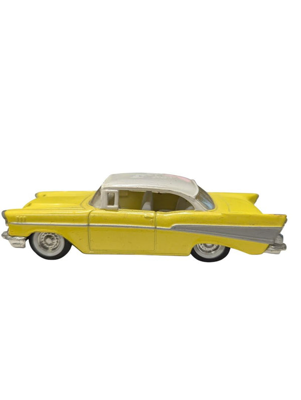 1957 Chevrolet Bel Air Diecast Model Car – Yellow & White