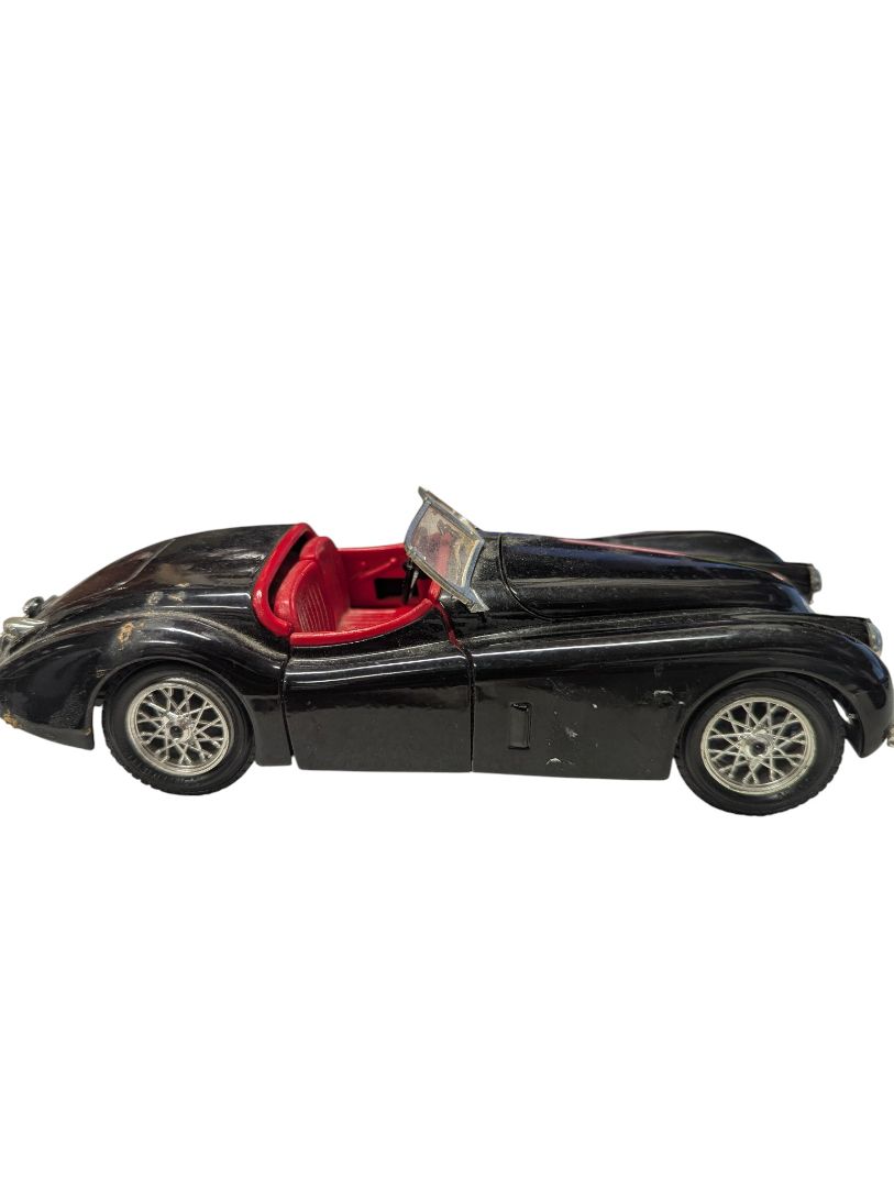 1953 Jaguar XK120 Convertible Diecast Model – Black with Red Interior