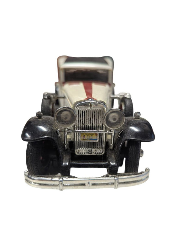 1932 Duesenberg Model J Diecast Sedan – Cream & Maroon Two-Tone Finish
