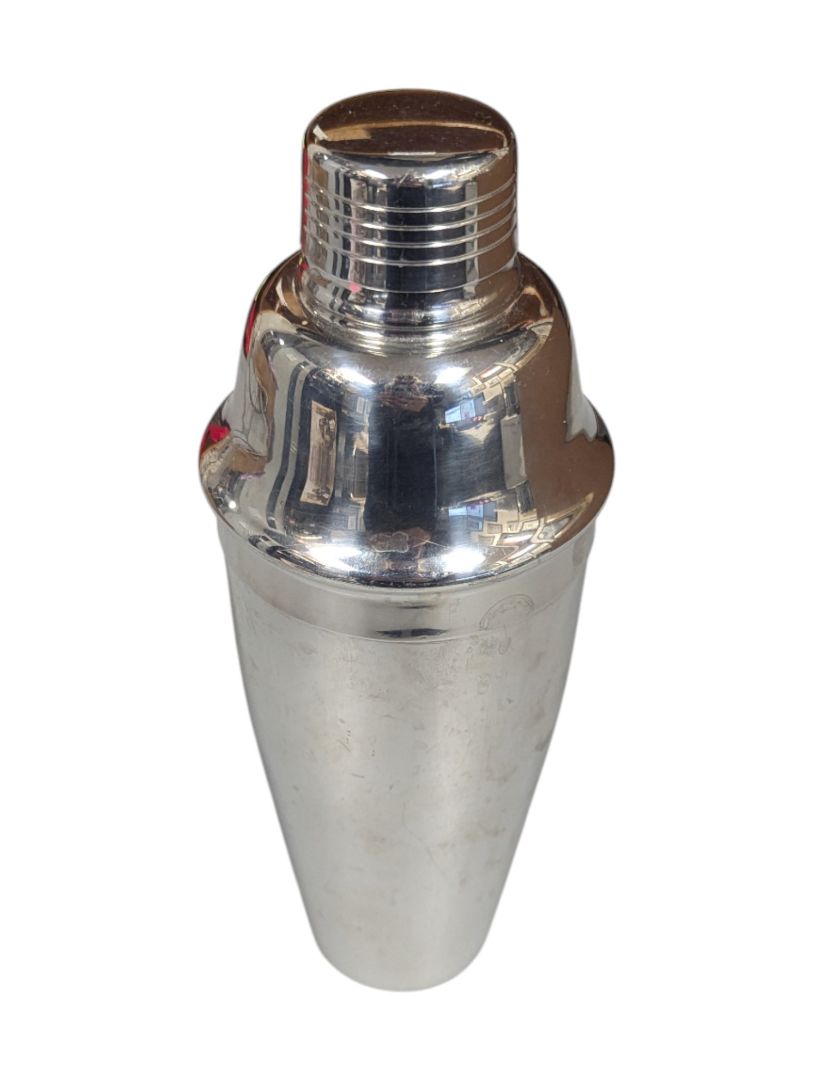 Stainless Steel Barware Duo – Oil Pourer & Cocktail Shaker Set