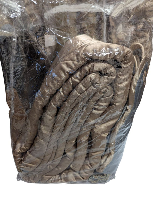 Luxury Quilted Bedding Set – Champagne & Silver Satin Ensemble