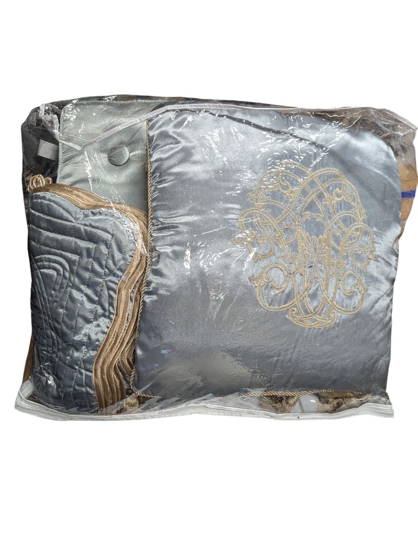Luxury Embroidered Bedding Ensemble – Silver & Champagne with Tassel Detail