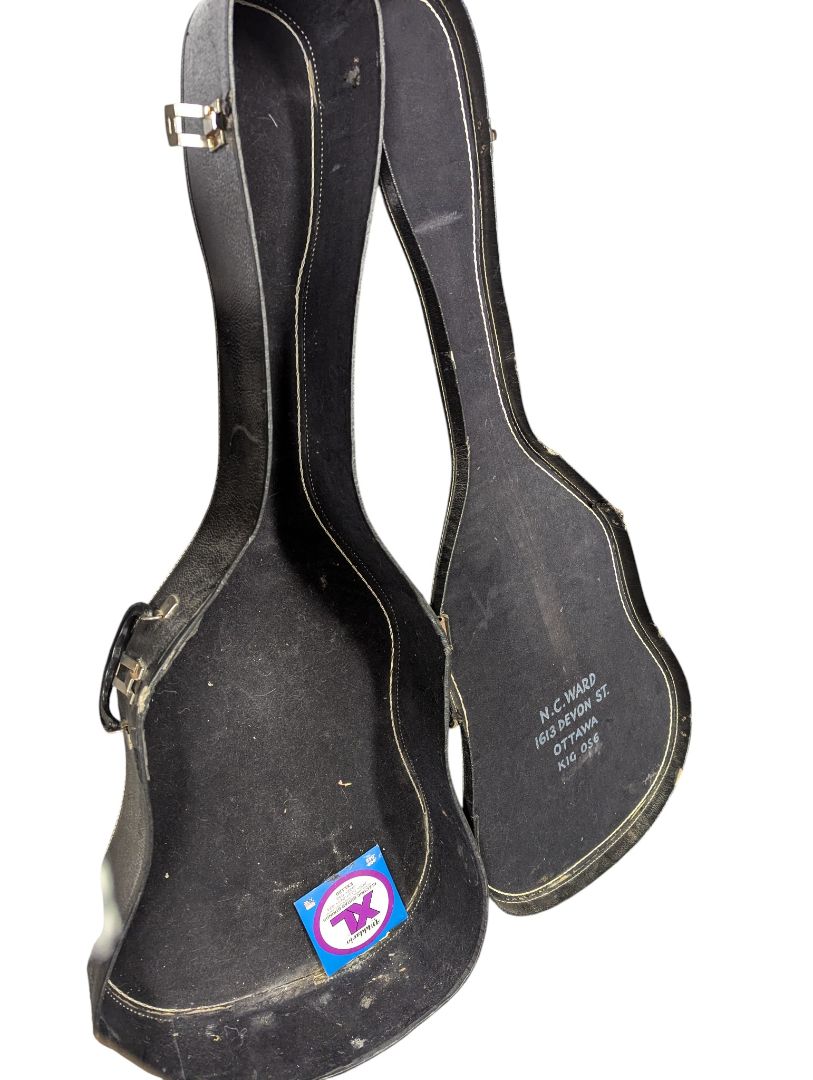 Anjo Classical Guitar with Hard Case