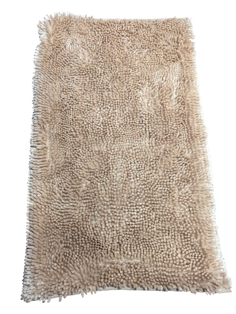 Sage Microfiber Chenille Bath Mat – Beige