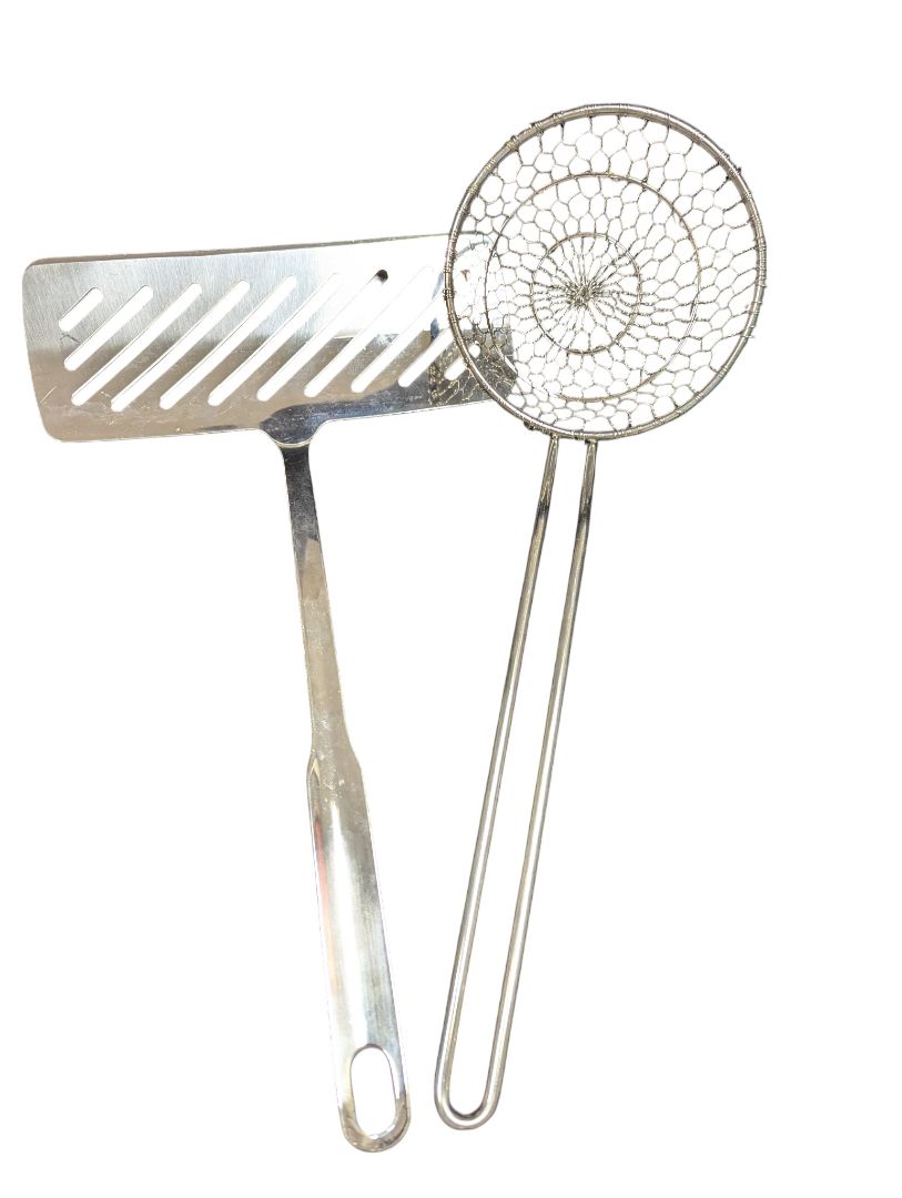 Mixed Kitchen Utensil Lot