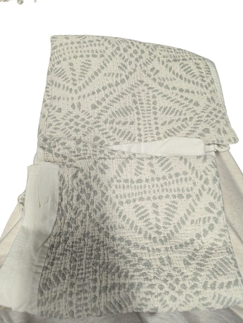 Textured Duvet Cover Set – Cream & Grey Woven Pattern