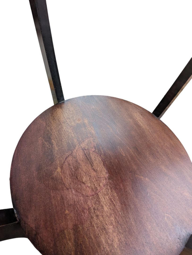 Round Wood & Curved-Leg Accent Table