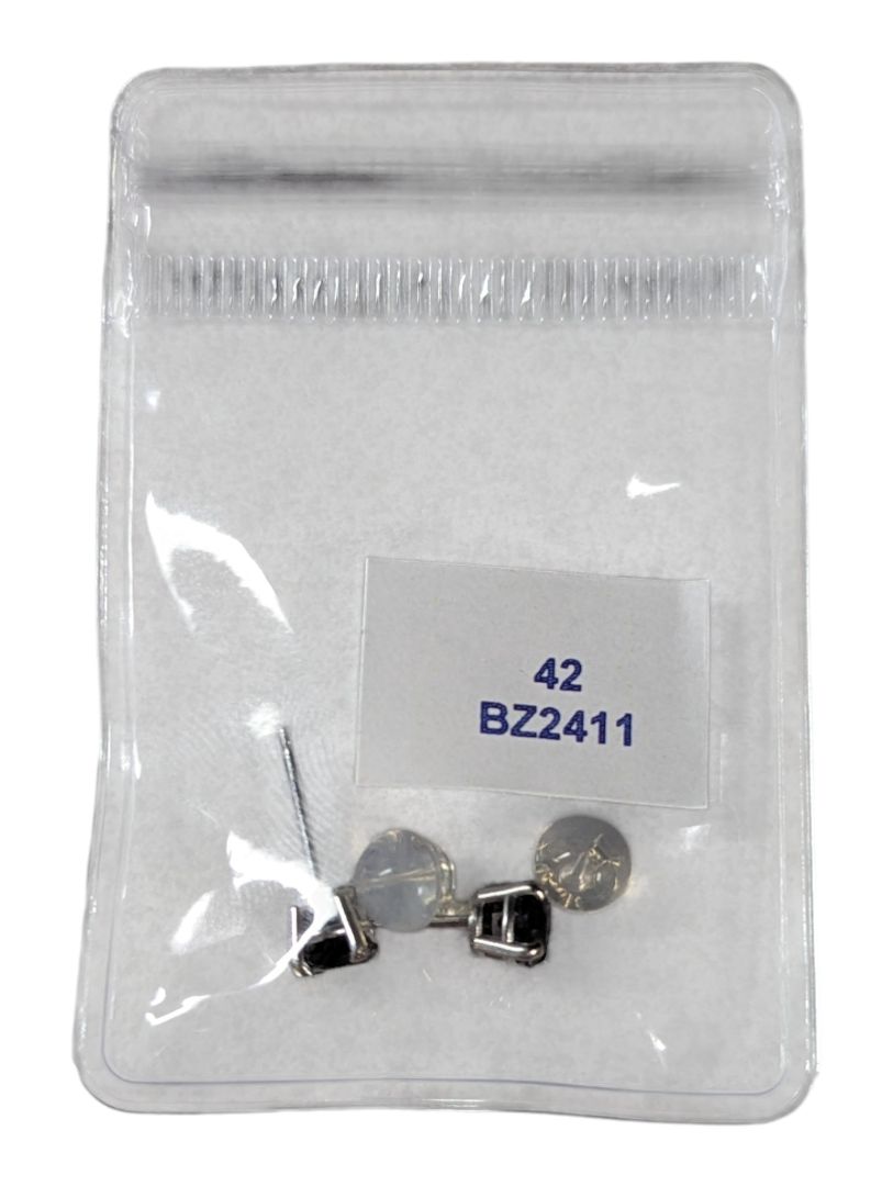 14 kt White Gold Black Diamond Stud Earrings (0.84 ct tw)