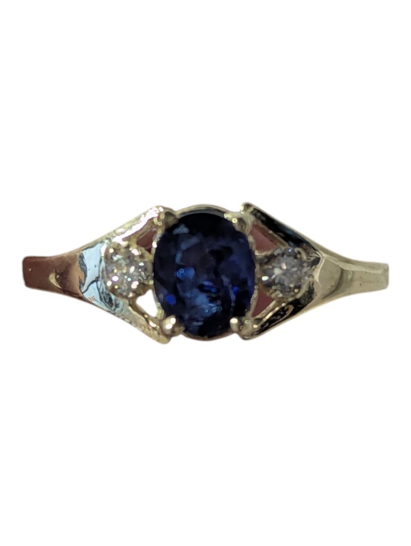 10 kt Yellow Gold Blue Sapphire & Diamond Ring