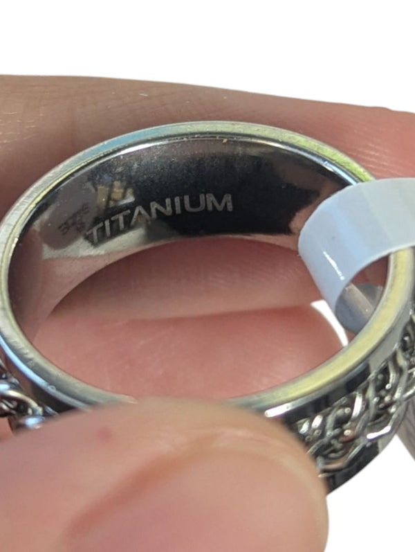 Men’s Titanium Chain-Link Spinner Ring – Size 8