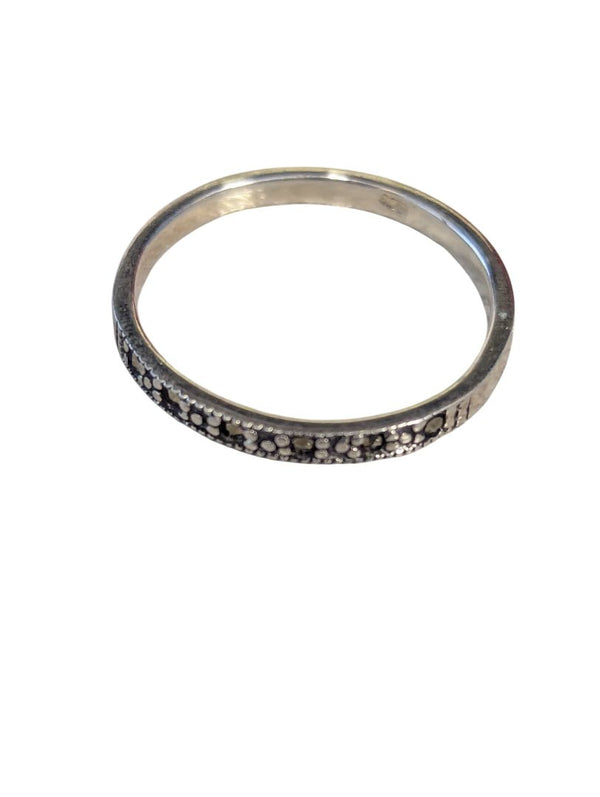 Textured Base-Metal Band Ring – Costume Jewelry