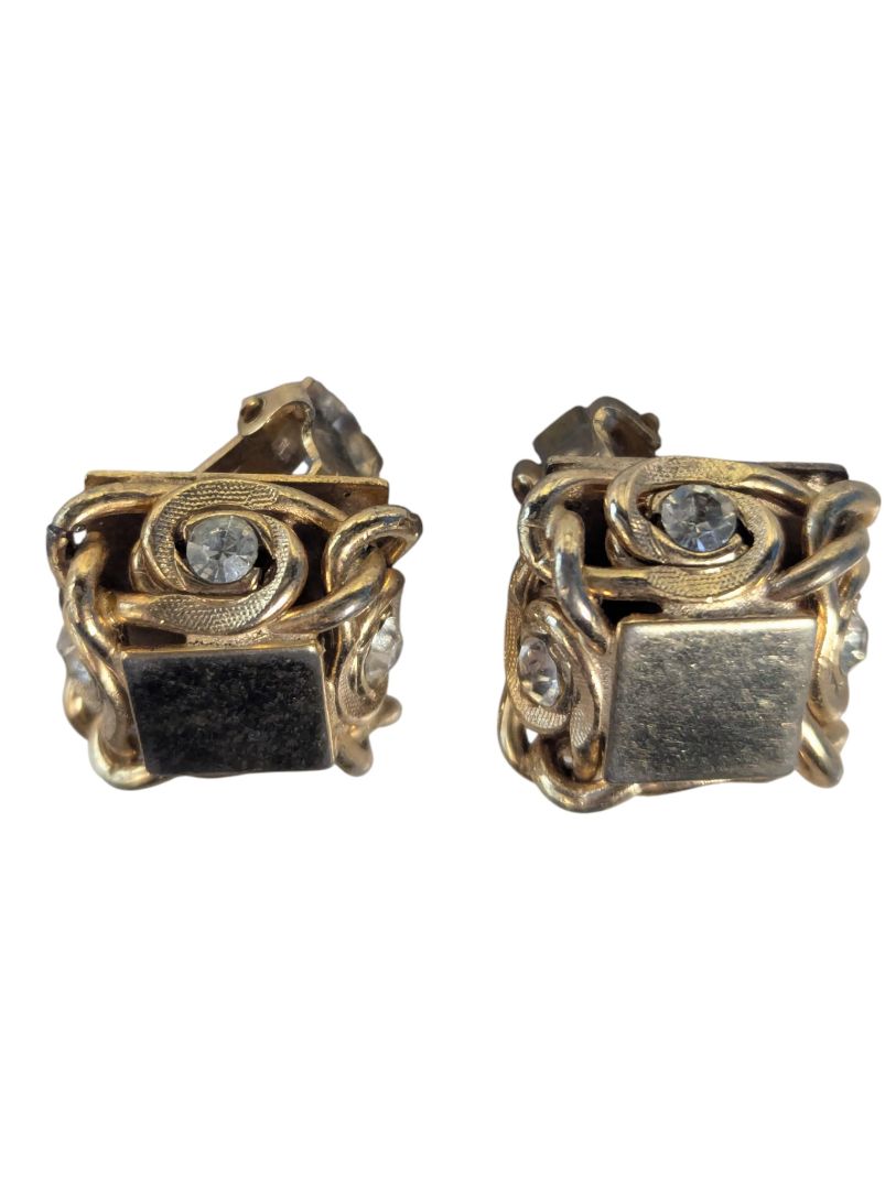 Lot of 4 Pairs Vintage Clip-On Earrings – Mixed Styles