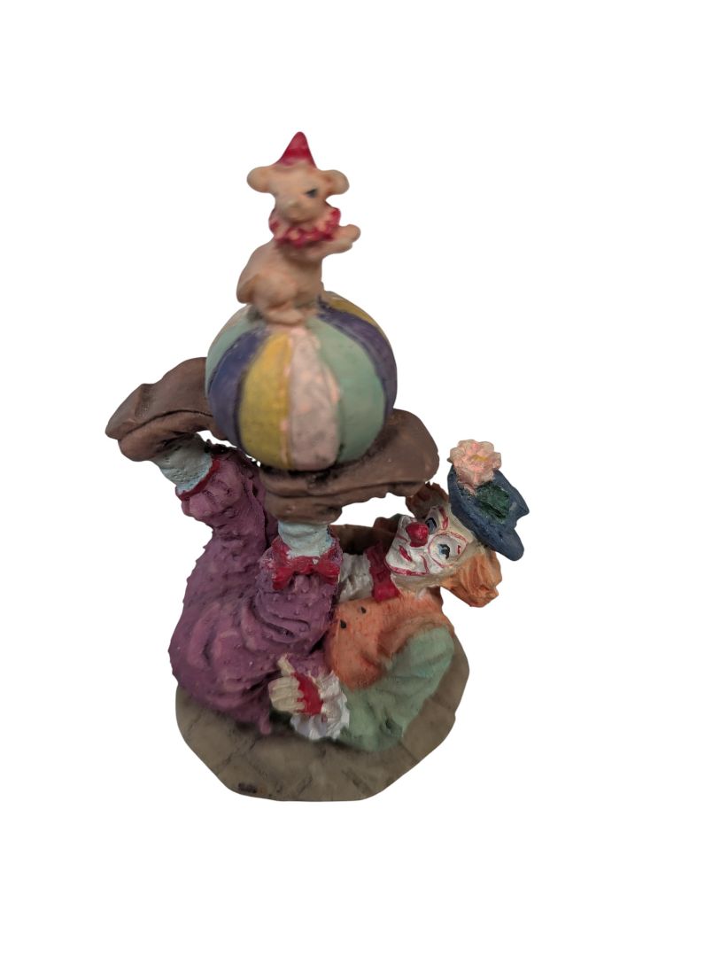 Encore Sales Ltd. Clown & Bear Circus Figurine – Hand-Painted Resin (0.3 lb)