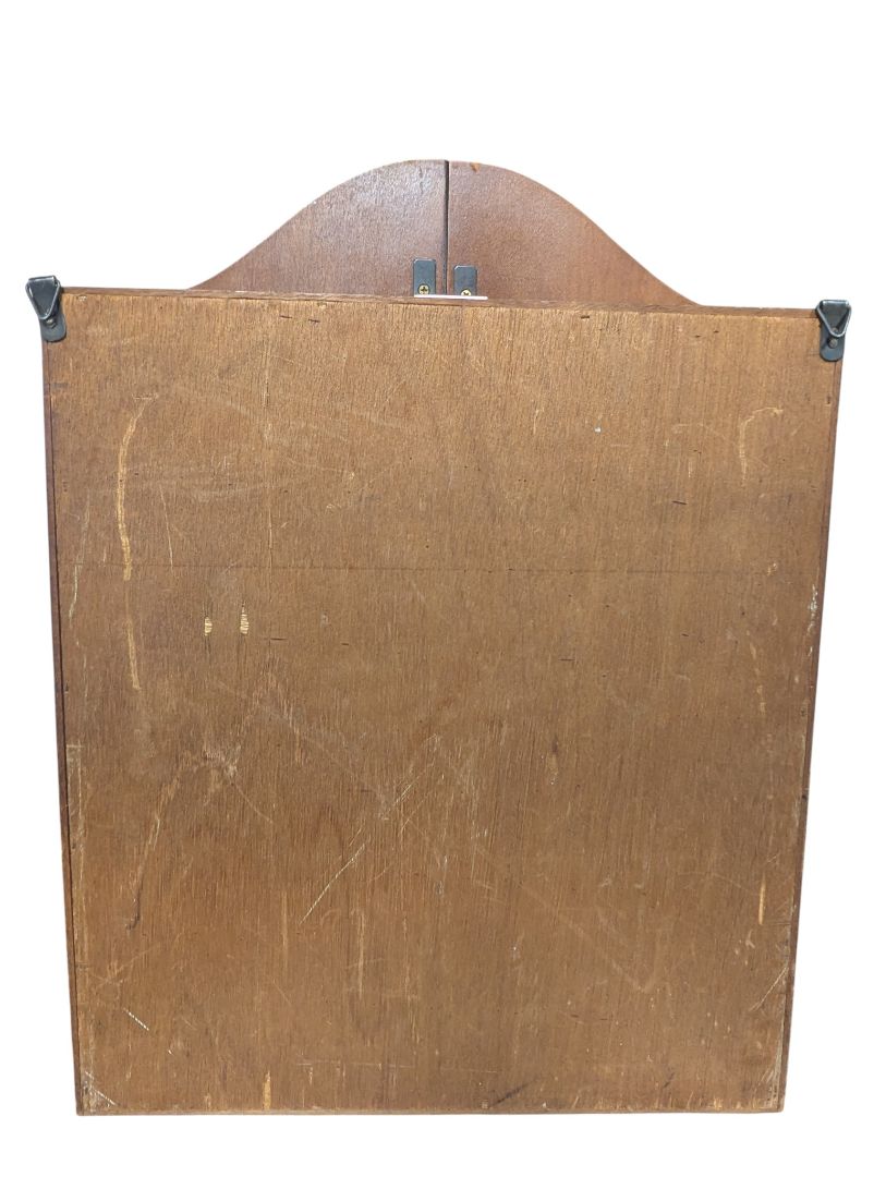 Kings Head Pub & Lodging Wooden Dartboard Cabinet with Darts