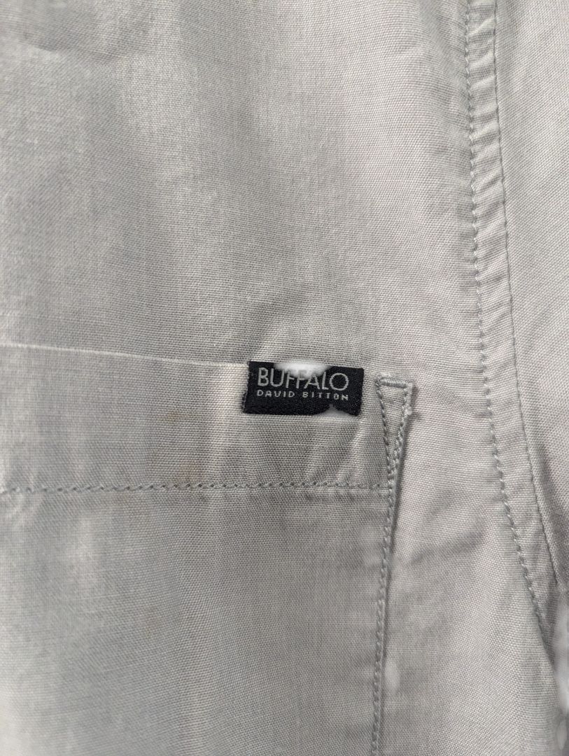 Buffalo David Bitton Light Grey Short-Sleeve Button-Up Shirt (L/G)